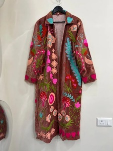 Bata de mujer con cuello en V, 100% algodón, 480g, reversible, bordada con motivos florales azules, hecha a mano, tipo kimono largo, con cinturón, para estar en casa o descansar. - Product Image 3