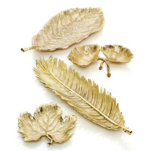 Bandeja Larga de Latón Dorado de Alta Gama con Forma de Hoja para Servir en Restaurantes y Decoración Elegante para el Hogar, Hotel y Decoración de Interiores - Product Image 4