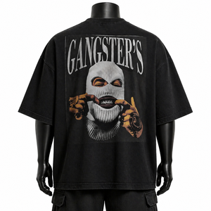 Camiseta Oversize Negra Personalizada de Algodón para Hombre, Estilo Urbano con Estampado Gótico Tipográfico, Hombros Caídos, Ajuste Holgado, Venta al por Mayor OEM - Product Image 2
