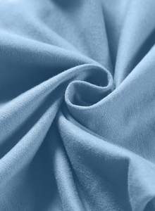 Conjunto deportivo de hombre con sudadera con capucha y pantalones de chándal, diseñado para entrenamientos en el gimnasio, entrenamiento al aire libre y uso diario informal. - Product Image 6