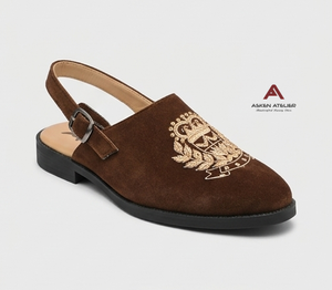 รองเท้า Asken Atelier รุ่นพรีเมียม สีแดงเลือดหมู กำมะหยี่ปักลายโลโก้ พร้อมพื้นรองเท้าบุหนานุ่ม ระบายอากาศได้ดี ซับในหนังแท้ พื้นรองเท้า PU ปิดนิ้วเท้า - Product Image 2