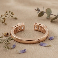 Bague de mariage minimaliste ajustable en or rose 14 carats avec diamant ovale serti à griffes / Certifiée IGI