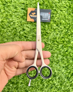 Meilleures Ciseaux de Coiffure Professionnels Uniques en Acier Inoxydable Tranchants pour Droitiers Légers pour Barbiers - Product Image 2