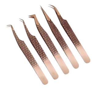 Juego de Pinzas para Pestañas Profesionales en Oro Rosa, Acero Inoxidable de Precisión, Punta Suave, Logotipo Personalizado para Extensión de Pestañas, Herramientas de Belleza - Product Image 1