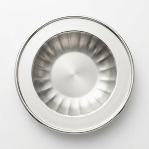 Plato de Servir Satinado de 26 cm con Borde Acanalado, Hecho a Mano en Acero Inoxidable SS304, para Decoración del Hogar y Hoteles, Estilo Ins - Product Image 2