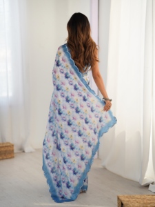 Sari de chinnon pesado con estampado floral Kutchi y borde de cuentas para mujer, ideal para bodas tradicionales indias. - Product Image 2