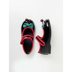 Chaussures habillées coréennes OZKIZ cerise douce pour filles de 2 à 7 ans – Collection Printemps/Automne – Mode Enfant en Gros - Product Image 1