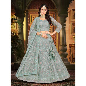 Elegant <b>Bridal</b> Lehenga Choli Set with <b>Headwear</b> for Brides - Product Image 6