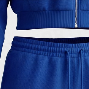 Conjunto de Sudadera con Capucha Azul de 2 Piezas para Mujer con Pantalones Cortos con Estampado de Llamas, Atuendo Casual de Primavera/Verano - Product Image 5
