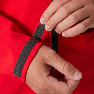 เสื้อแจ็คเก็ตซอฟต์เชลล์ผู้ชายคุณภาพสูงสำหรับฤดูหนาว ระบายอากาศได้ดี กันน้ำและกันลม คอตั้ง พร้อมโลโก้ด้านหน้า - Product Image 4