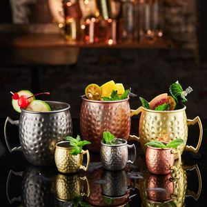 Juego de tazas Moscow Mule que incluye tazas de 18 oz y vasos de chupito de acero inoxidable plateado y cobre con asas, artículos de bar. - Product Image 6