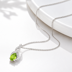 Pendentif ovale en moissanite verte avec accents de diamants, collier de luxe pour femme en argent sterling 925 - Product Image 3