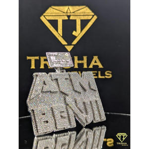 Colgante ATM Benji Hip Hop con Diamantes Moissanite VVS, Totalmente Cubierto de Diamantes, Plata de Ley 925 Chapada en Oro, Joyería de Lujo de Trisha Jewels - Product Image 3