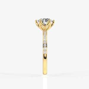 Anillo de compromiso solitario de plata con diamante redondo cultivado en laboratorio y banda pavé, ideal para regalo y fiesta, venta al por mayor, joyería fina para mujer. - Product Image 3