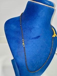 Auténtico Mangalsutra de Oro Sólido de 22K para Mujer, Collar de Cuentas Negras de Oro Real con Colgante de Piedra Roja, Joyería Nupcial India - Product Image 2