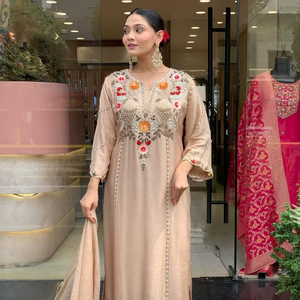 Ensemble Kurti Palazzo brodé prêt pour la fête avec dupatta en soie Chanderi – Mode ethnique pour femmes - Product Image 1