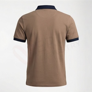 Polo à manches courtes marron pour homme avec col et poignets bleu marine, fermeture éclair sur le devant, design tricoté uni décontracté, coupe classique - Product Image 5