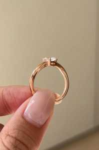 แหวนเพชรทรงลูกแพร์ 1.01 กะรัต แบบ East West เพาะเลี้ยงในห้องปฏิบัติการ สำหรับผู้หญิง ทองคำแท้ 14K แหวนสัญญาสำหรับคู่รัก - Product Image 4