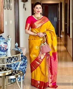 Sari Tradicional KV de Mezcla de Seda Kanjivaram Tejido a Mano (Amarillo) - Product Image 6