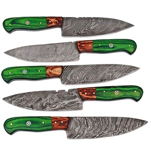 Couteau de cuisine et couteau d'extérieur faits à la main en acier Damas avec manche en bois - Product Image 4