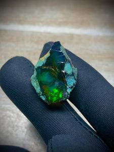 Opale naturelle brute, couleur noire, pierre précieuse en vrac, 13,80 mm, forme irrégulière, pour la fabrication de bijoux - Product Image 4