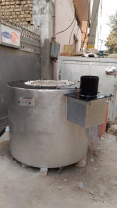 Four à bain de sel de haute qualité Capacité de 500 kg pour traitement thermique des métaux Utilisation industrielle disponible à un prix raisonnable - Product Image 2