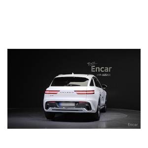 Genesis GV70 2.5T Gasolina 2WD con Caja de Cambios Automática y Asientos de Cuero, Modelo Abril 2024, 9,411 km, Volante a la Izquierda, Cámara Trasera - Product Image 4