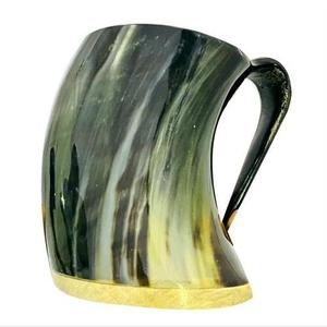 Chope à bière artisanale en corne de bœuf véritable, style vintage, faite à la main, disponible. - Product Image 1