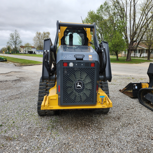 รถตักล้อยาง Deere 333G มือสอง สภาพดี ทนทาน เหมาะสำหรับงานก่อสร้าง ขายพร้อมใช้งาน - Product Image 5