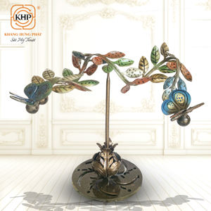 Escultura de Hierro Forjado con Hojas Florales Autoequilibradas, Decoración Hecha a Mano para el Hogar u Oficina, Pilar de Equilibrio, Diseño Personalizable - Product Image 2