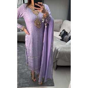 Conjunto de Fiesta para Mujer de Diseñador, Top de Georgette Sintética Pesada con Falda y Dupatta, Estilo Elegante - Product Image 4