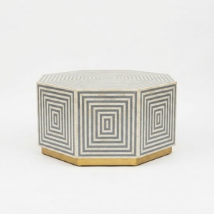 Mesa de centro de lujo con incrustaciones de hueso y ilusión óptica hecha a mano, mesa central geométrica de resina en blanco y negro para sala de estar moderna - Product Image 5