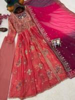 Ensemble Salwar Premium Fendy en Soie Mal Chanderi Brodé Réversible avec Dupatta en Georgette et Doublure en Coton, Manches Longues, Motif Kali Ethnique