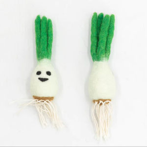 Cebolla Verde de Fieltro de Lana Hecha a Mano de 12 cm, Juguete de Comida de Imitación, Ecológico, Educativo, Decorativo, Venta al por Mayor - Product Image 1