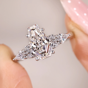 Anillo de diamante talla ataúd en oro blanco de 2.40 quilates, anillo de diamante cultivado en laboratorio, anillo de compromiso, anillo de boda, joyería, anillo de eternidad en oro vermeil de 14k - Product Image 2