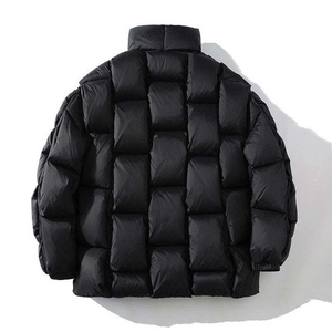 Veste matelassée unisexe personnalisée à marque privée, épaisse et surdimensionnée, avec col montant, manteau d'hiver chaud, fournisseur en gros - Product Image 3