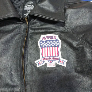 Chaqueta de cuero Avirex de primera calidad para hombre, disponible en diferentes colores. La mejor oferta en chaquetas de cuero bordadas para hombre. - Product Image 4