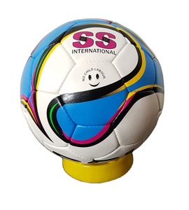 Ballon de football en PU de haute qualité taille 5 couture à la machine de conception durable pour le jeu intérieur extérieur pour les promotions d'entraînement quotidiennes - Product Image 6