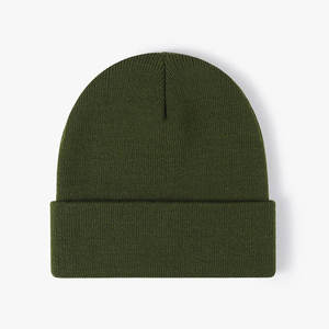 Fournisseur de bonnets en tricot à revers personnalisés pour les marques de streetwear, logo brodé, bonnet en acrylique en gros - Product Image 5
