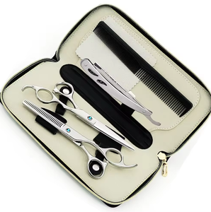 Kit de coiffure professionnel en acier inoxydable poli miroir avec ciseaux à effiler, ciseaux de coiffure et rasoir, avec peigne, en vente - Product Image 4