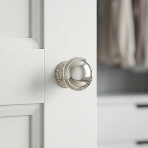 Bouton de meuble rond moderne en laiton avec plaque arrière carrée, finition cuivre antique, poignée durable pour tiroir et porte de cuisine - Product Image 6