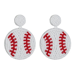 Pendientes colgantes ligeros con diseño de béisbol, pedrería triple y ribete de diamantes de imitación, ideales para el día del partido, para mujeres y niñas - Product Image 5