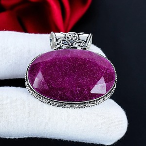 Pendentif ovale en pierre précieuse couleur rubis, argent sterling 925, fait main, bijoux bohèmes, vente en gros, cadeau pour femmes - Product Image 1