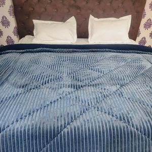 Luxury 1.2 KG Soft Warm <b>Winter</b> Polyester Flannel Raschel Single Bed Blanket for Single Beds - Product Image 1