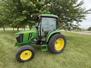 Tractor Compacto de Servicio Pesado 2026 4066R de Alto Rendimiento, Suministro al por Mayor - Product Image 3