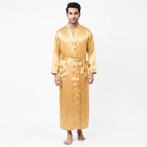 Robe de nuit longue en soie pour homme, 100% polyester satiné, manches longues, robe de nuit élégante, longue robe en satin pour homme - Product Image 1