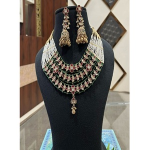 Elegante y Moderno Juego de Collar y Pendientes de Latón Chapado en Oro de Primera Calidad con Circonitas, Estilo Antiguo Polki Rajwadi, Joyería de Regalo para Bodas Indias - Product Image 1