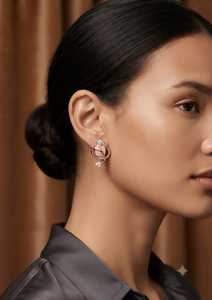 Pendientes de Aro Geométricos con Diamantes Cultivados en Laboratorio en Oro Blanco, Chapados en Rodio, Estilo Moderno para Mujeres, para Fiestas y Bodas - Product Image 2