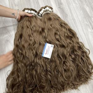 Cabello Humano Vietnamita 100% Natural de la Mejor Calidad, Textura Ondulada, Puntas Completas, Colores Piano, Súper Suave - Product Image 5