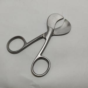Ciseaux chirurgicaux manuels allemands en acier inoxydable de 4 pouces à finition satinée pour cordons ombilicaux, vente en gros - Product Image 4